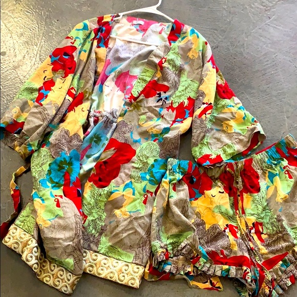 Other - SUDARA Collection beautiful robe set!🌹🌺